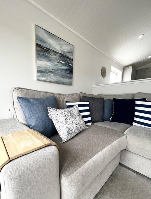 Diddly Squat Lodge With Hot Tub, Pendle View Holiday Park Clitheroe Exterior foto
